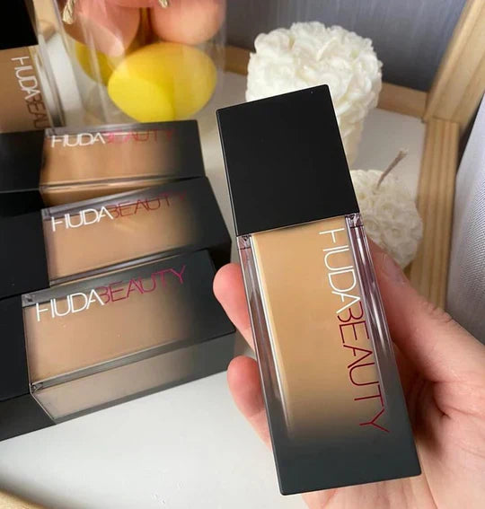 HUDA Luminous Matte Full Coverage Liquid FauxFilter Foundation (35ml)